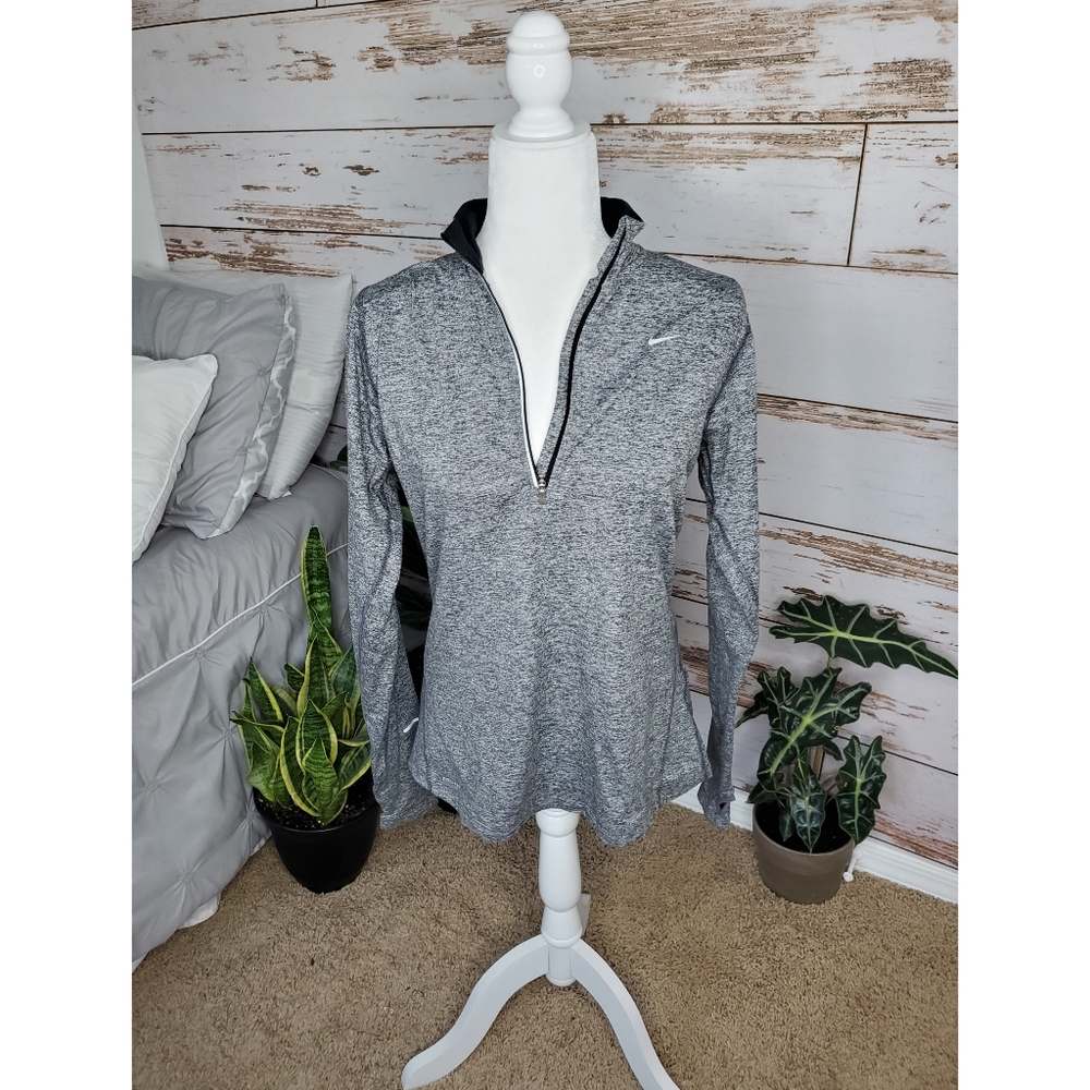 Nike long sleeve work out top